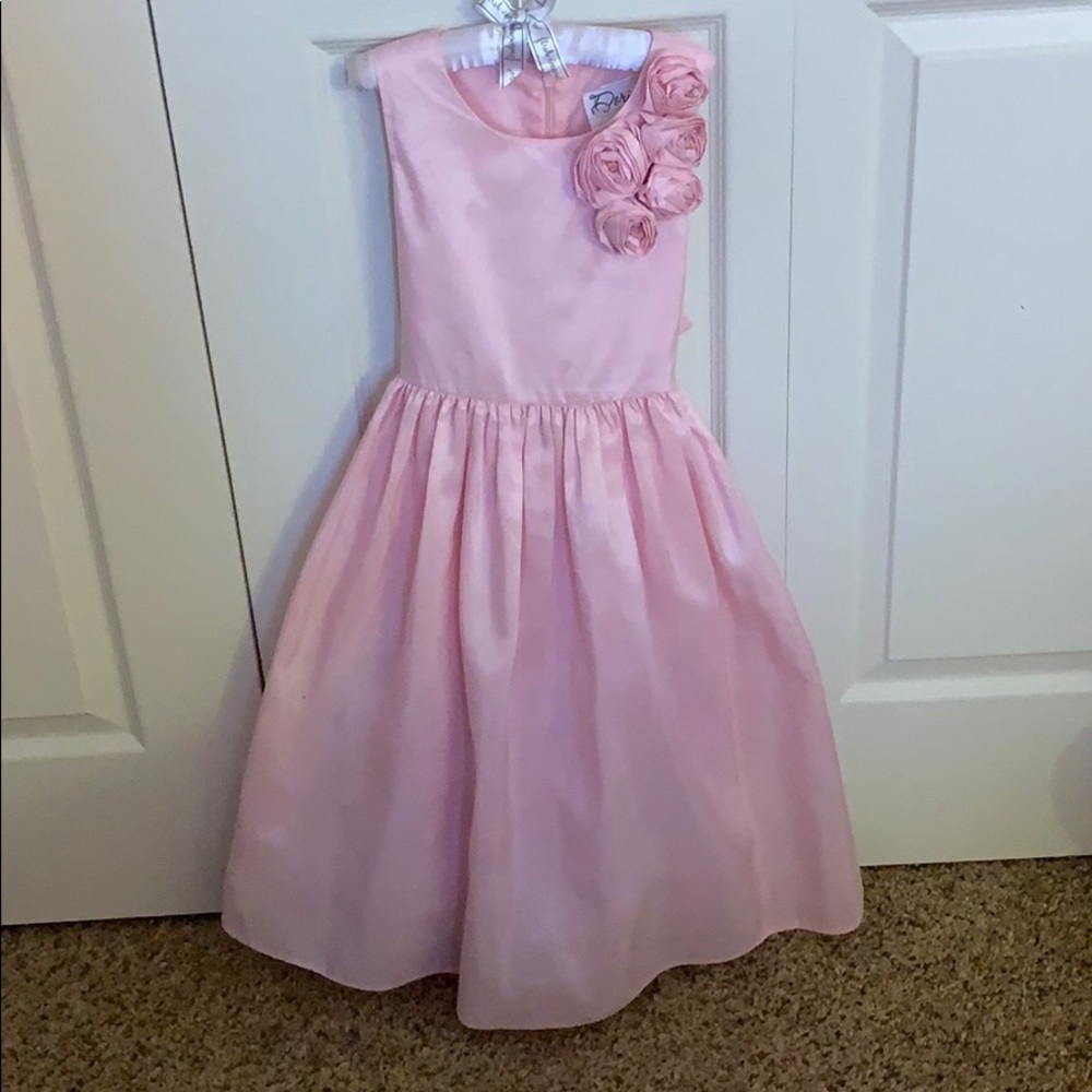 Girls dress